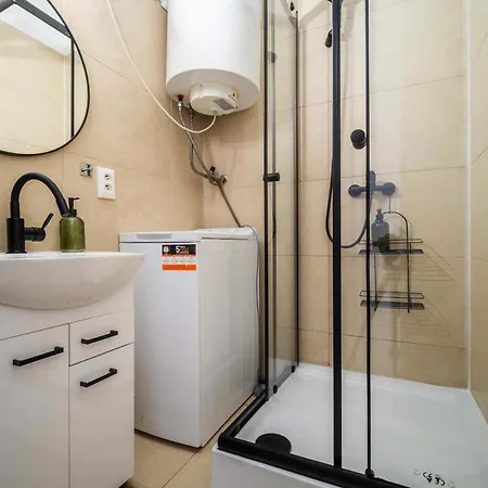 Elegant In Historical Centrum - Ac & Netflix Apartmán *